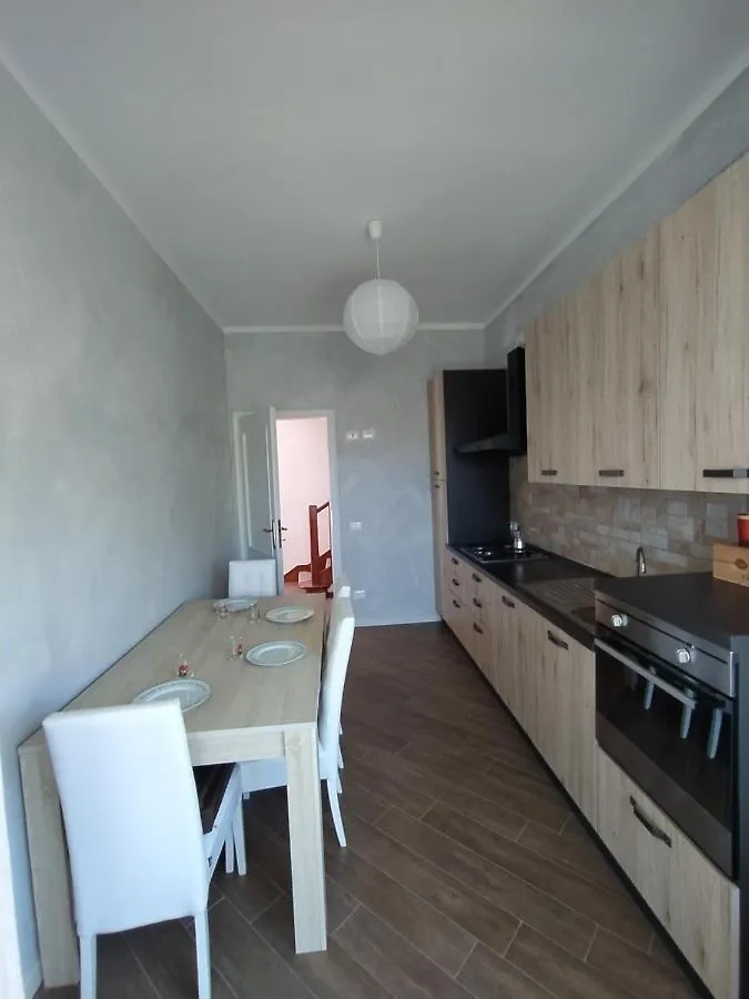 Villa La Bouganville Camaiore Alojamento de Acomodação e Pequeno-almoço